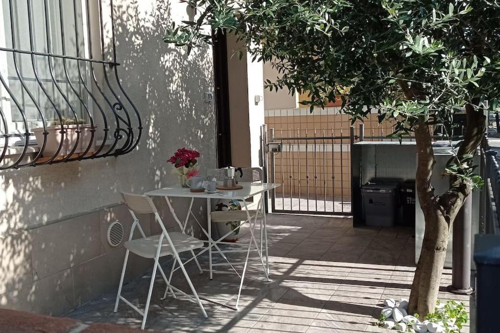 Soggiorno A 5 Stelle, Tra Mare, Cultura E Natura Cattolica Bagian luar foto